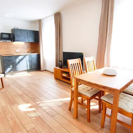 Erbkrug Blankensee, 4 Moderne Ferienapartments Im Herzen Der Mecklenburgischen Seenplatte