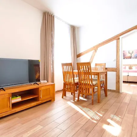 Apartment Erbkrug Blankensee, 4 Moderne Ferienapartments Im Herzen Der Mecklenburgischen Seenplatte *
