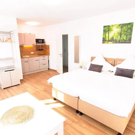 Erbkrug Blankensee, 4 Moderne Ferienapartments Im Herzen Der Mecklenburgischen Seenplatte * Blankensee (Mecklenburg-Vorpommern)